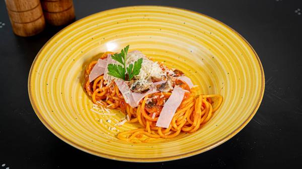 Spaghete Milaneze
